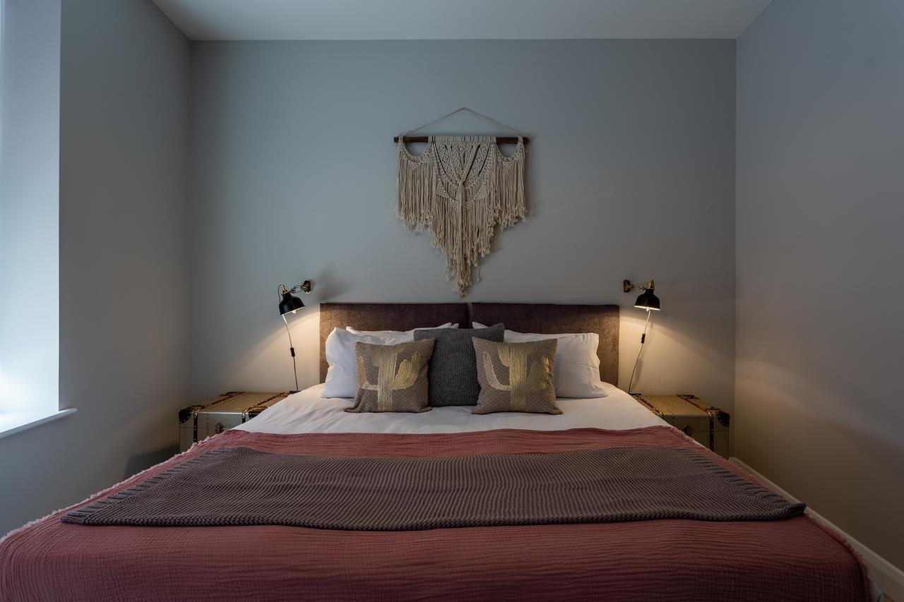 Californication - 2 Bed Apartment Саутенд-он-Си Экстерьер фото